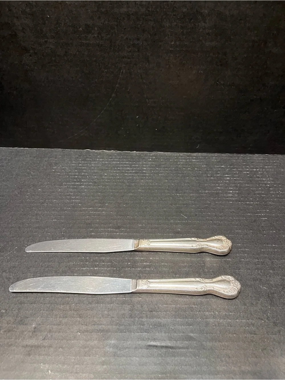 2 Butter knives Rogers Bro 1847 First Love Story  Replacement Silverware